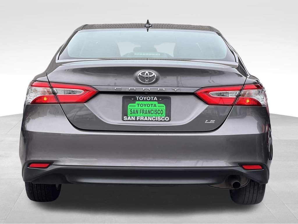 Used 2020 Toyota Camry LE image 4