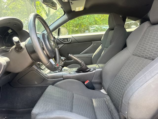 Used 2023 Toyota GR86 RWD image 13