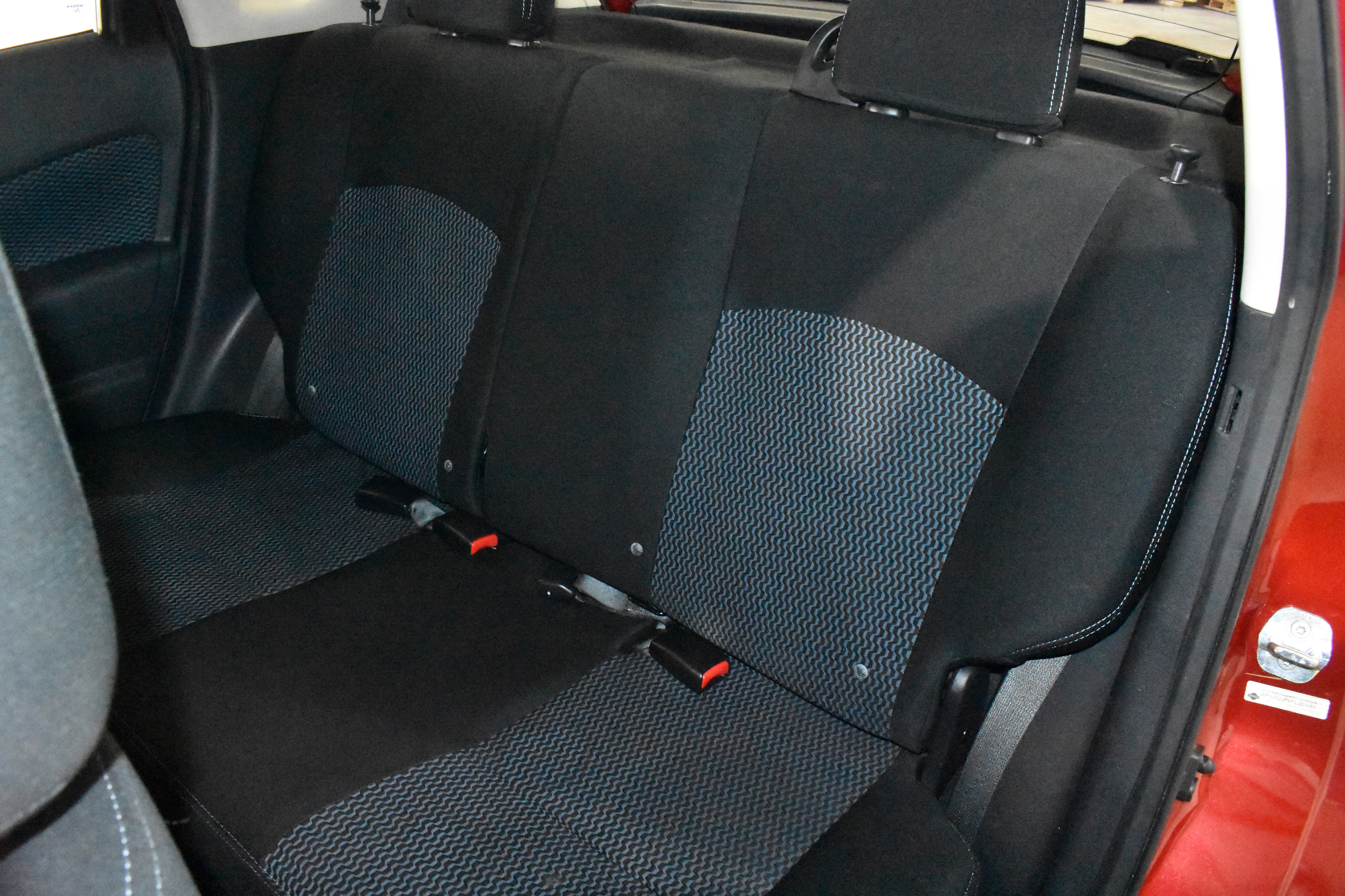 Used 2015 Nissan Versa Note SV image 25