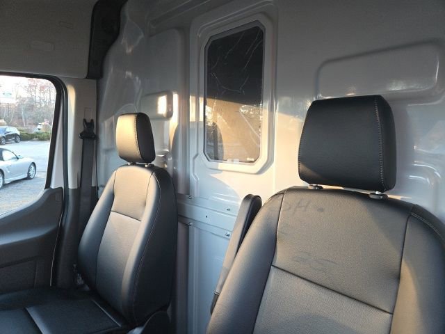 New 2026 Ford Transit 250 148 Medium Roof Extended AWD image 25