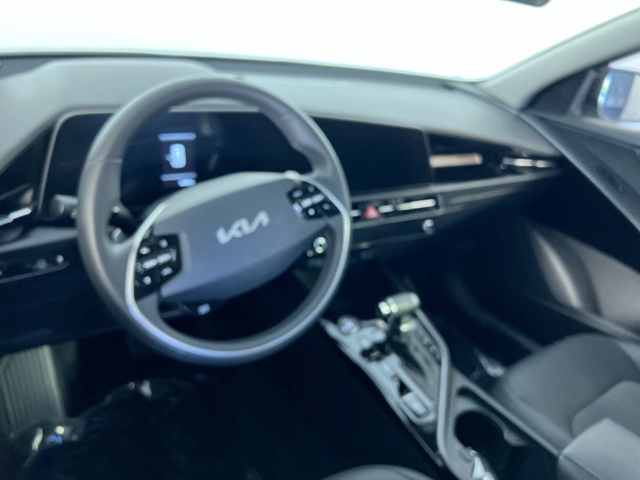 Certified 2024 Kia Niro EX FWD image 26