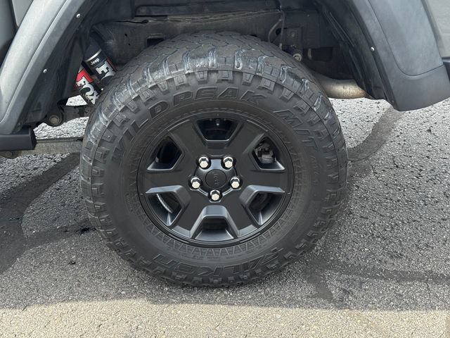 Certified 2022 Jeep Gladiator Mojave w/ Cold Weather Group AWD/4WD image 11