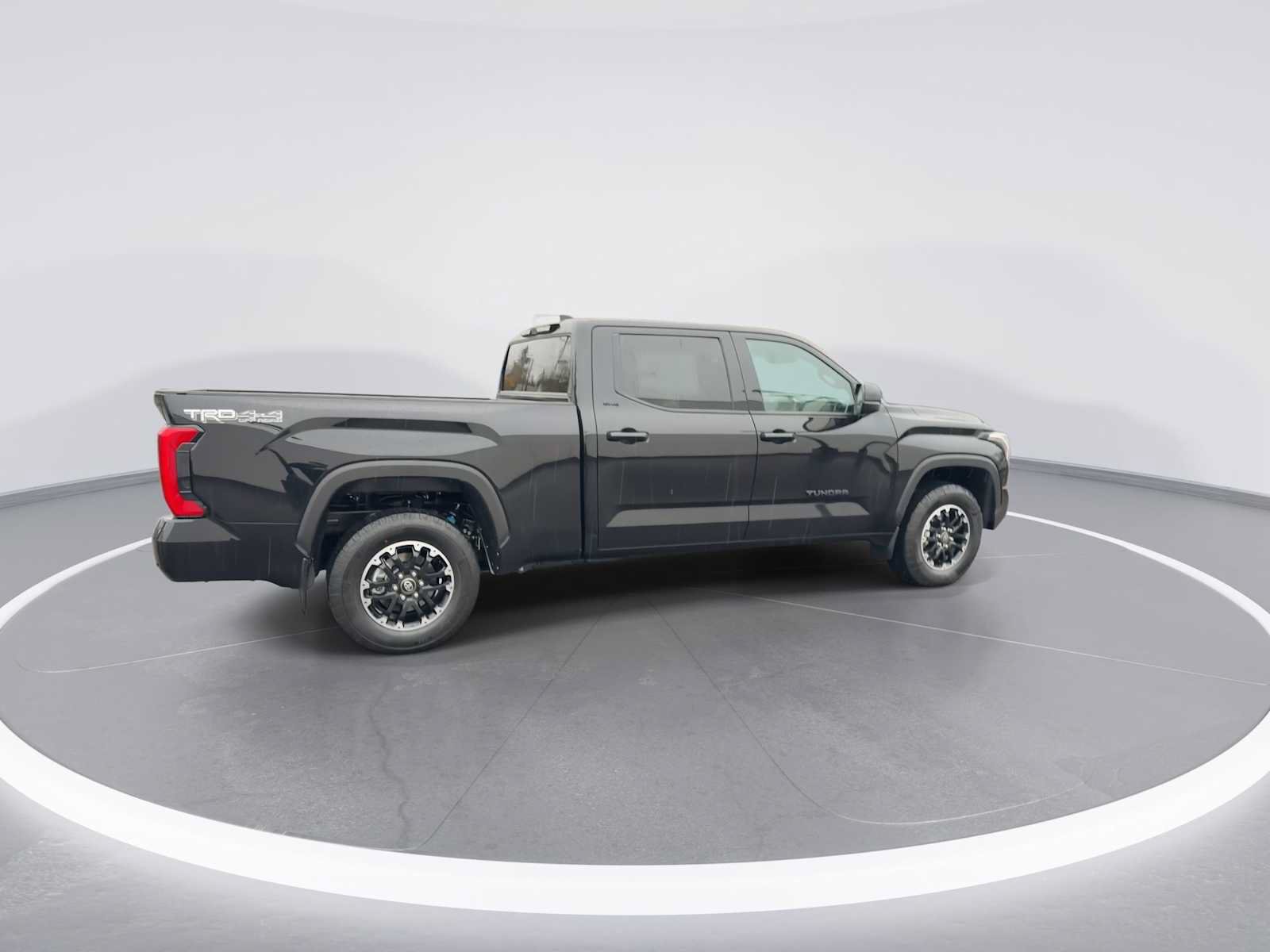 New 2025 Toyota Tundra SR5 w/ TRD Off-Road Package AWD/4WD image 8
