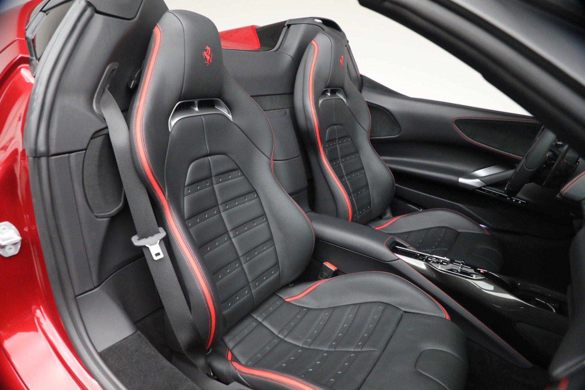 Certified 2024 Ferrari SF90 Spider AWD/4WD image 19