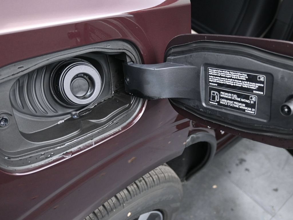 New 2026 Volvo XC60 B5 Core w/ Climate Package AWD/4WD image 18