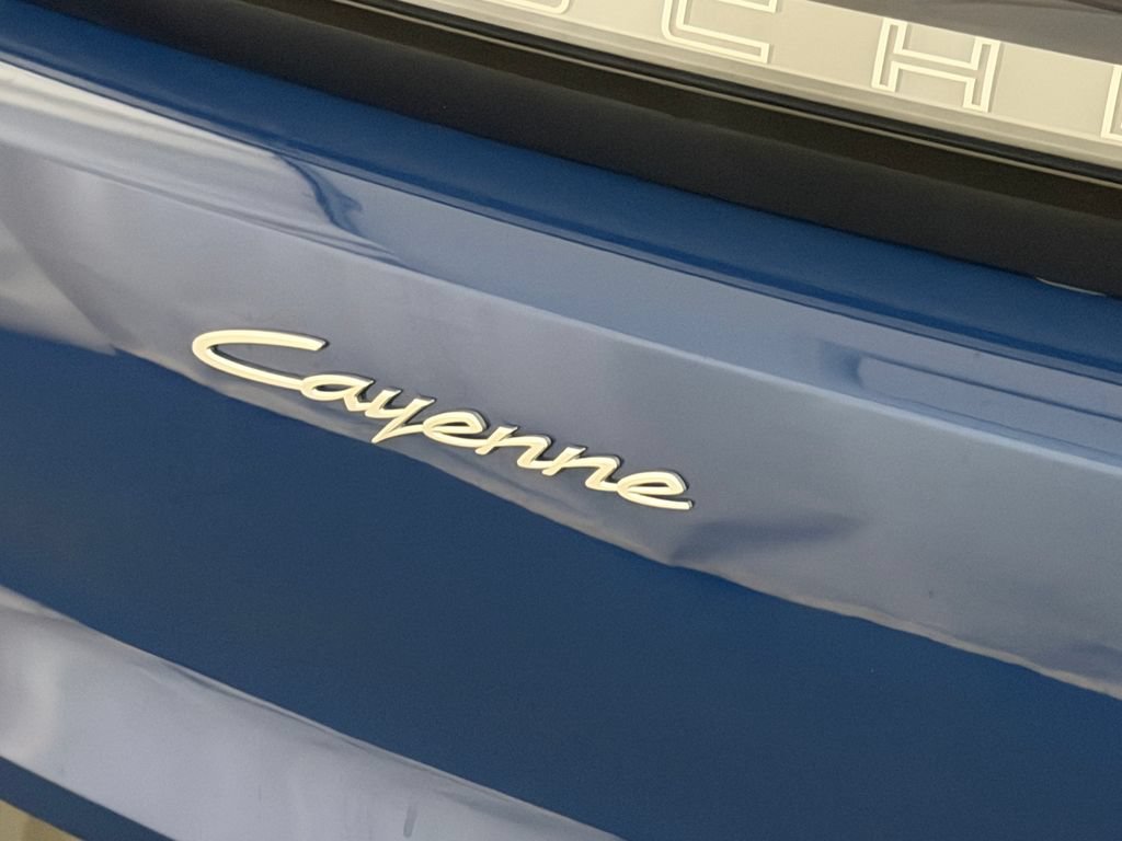 New 2026 Porsche Cayenne Electric AWD/4WD image 25