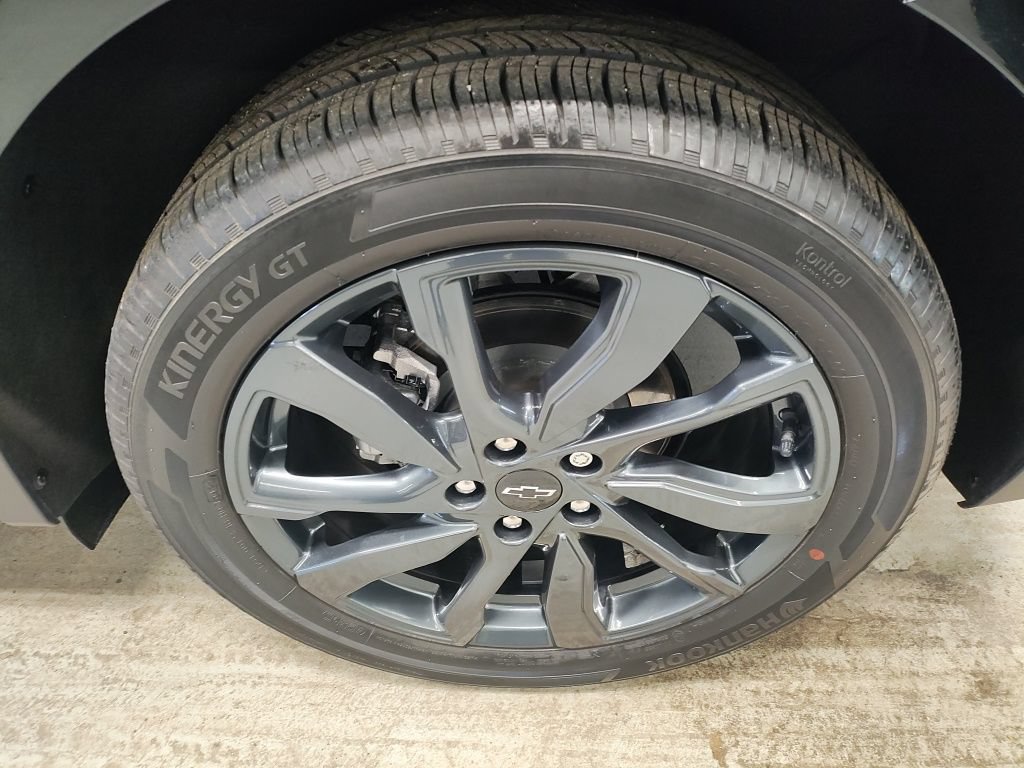 Used 2023 Chevrolet Equinox RS w/ LPO, Floor Liner Package FWD image 20