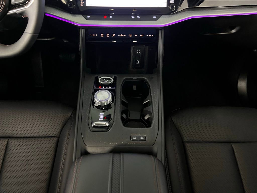 Used 2024 Jeep Wagoneer Launch Edition image 16