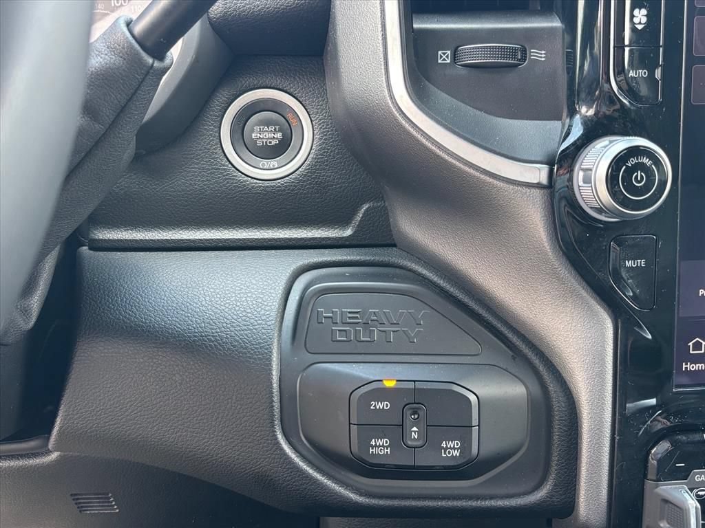 Used 2026 RAM 2500 Big Horn AWD/4WD image 18