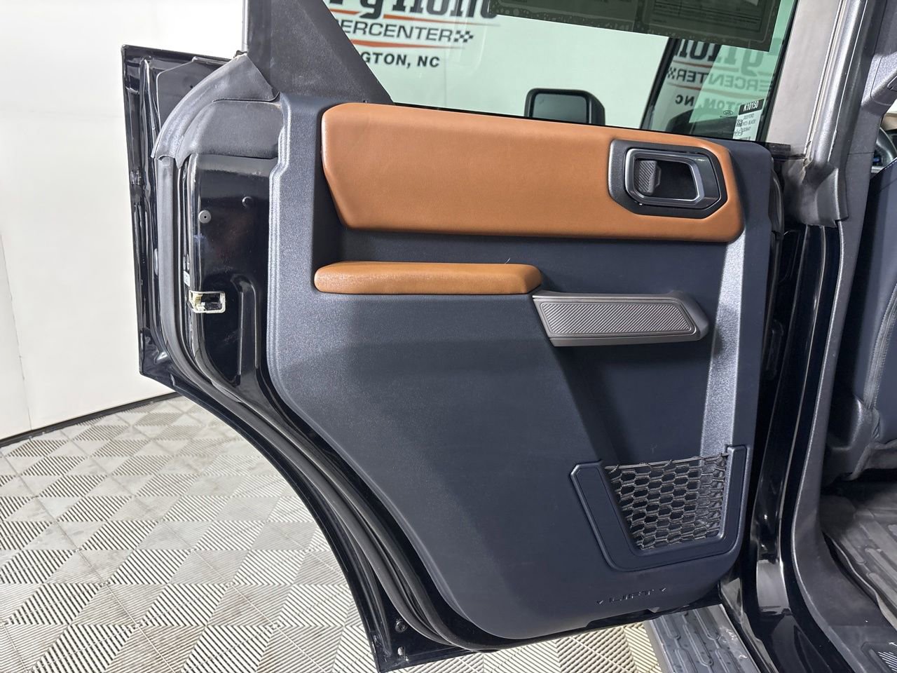 Used 2023 Ford Bronco Outer Banks AWD/4WD image 19