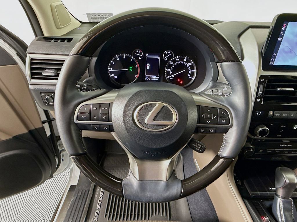 Used 2023 Lexus GX 460 Luxury image 11