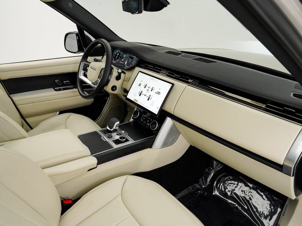 Used 2023 Land Rover Range Rover Long Wheelbase SE AWD/4WD image 21