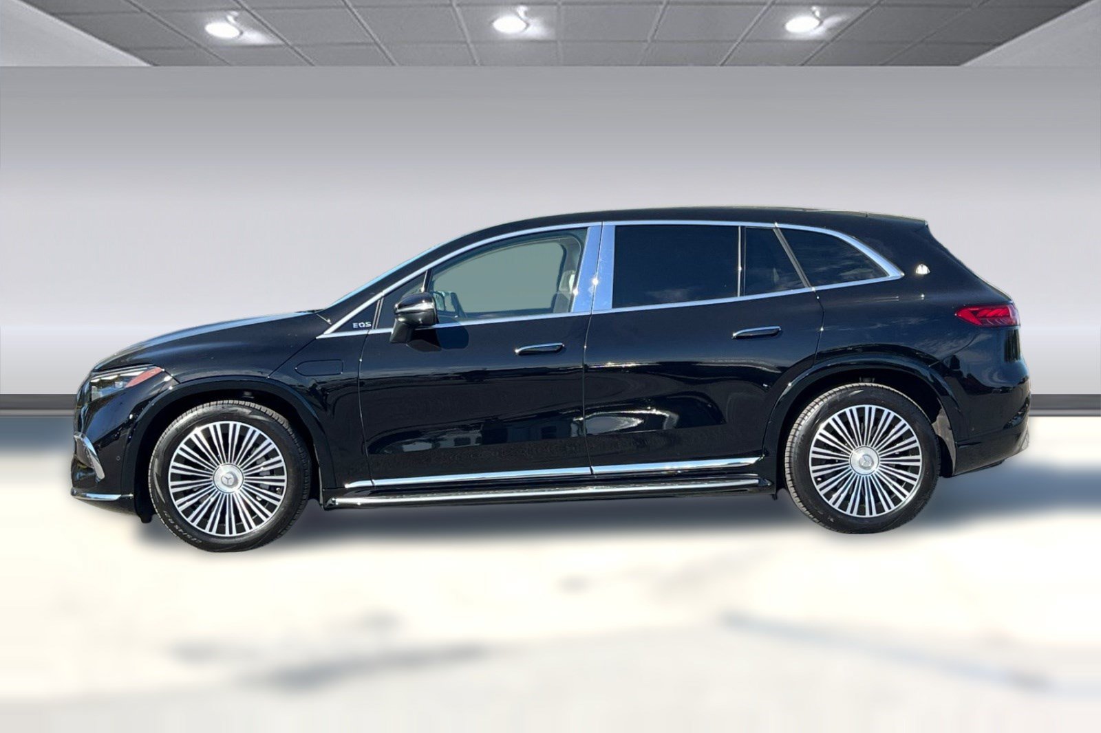 Certified 2024 Mercedes-Benz Maybach EQS 680 4MATIC image 2