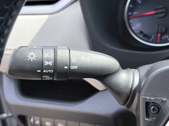 Used 2019 Toyota RAV4 XLE w/ Convenience Package AWD/4WD image 15