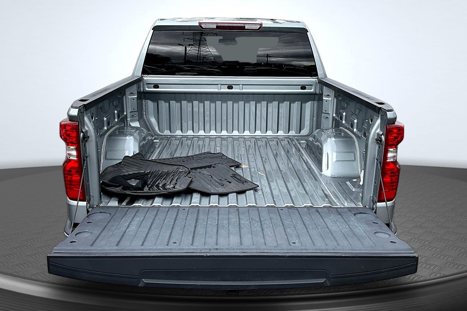 Used 2024 Chevrolet Silverado 1500 Custom w/ LPO, Dark Essentials Package AWD/4WD image 6
