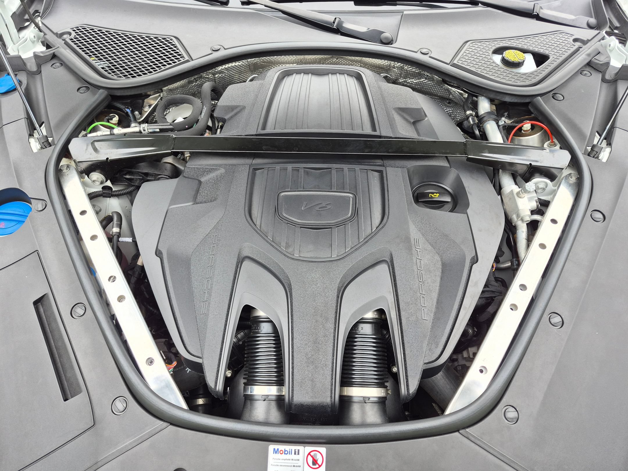 Certified 2023 Porsche Panamera 4 Platinum Edition w/ Assistance Package AWD/4WD image 35
