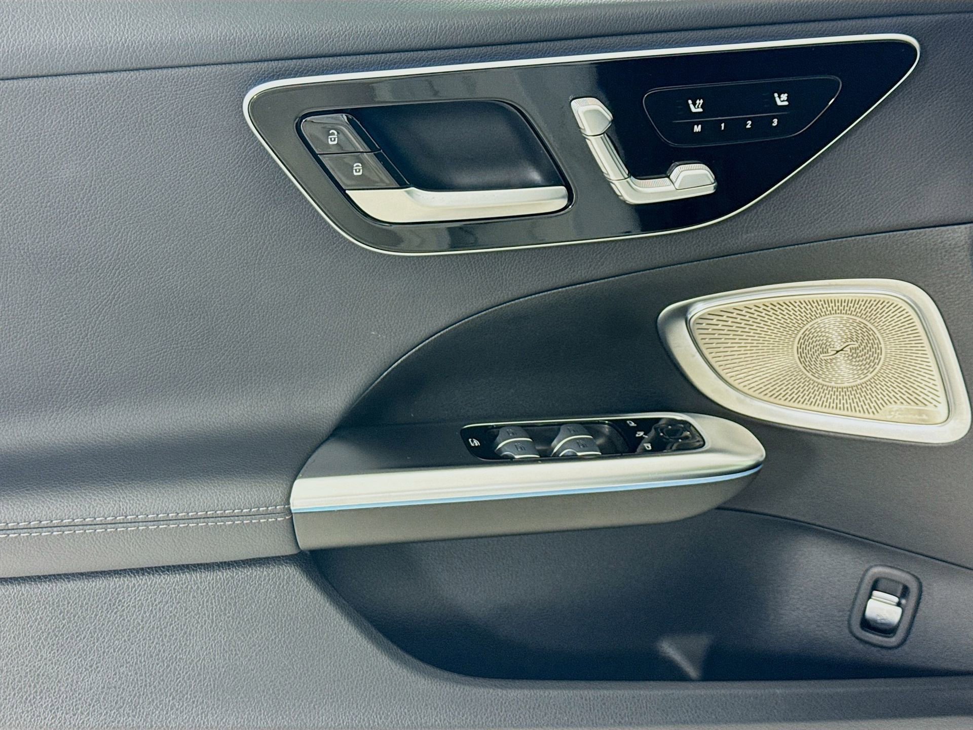 Certified 2025 Mercedes-Benz C 300 Sedan image 19