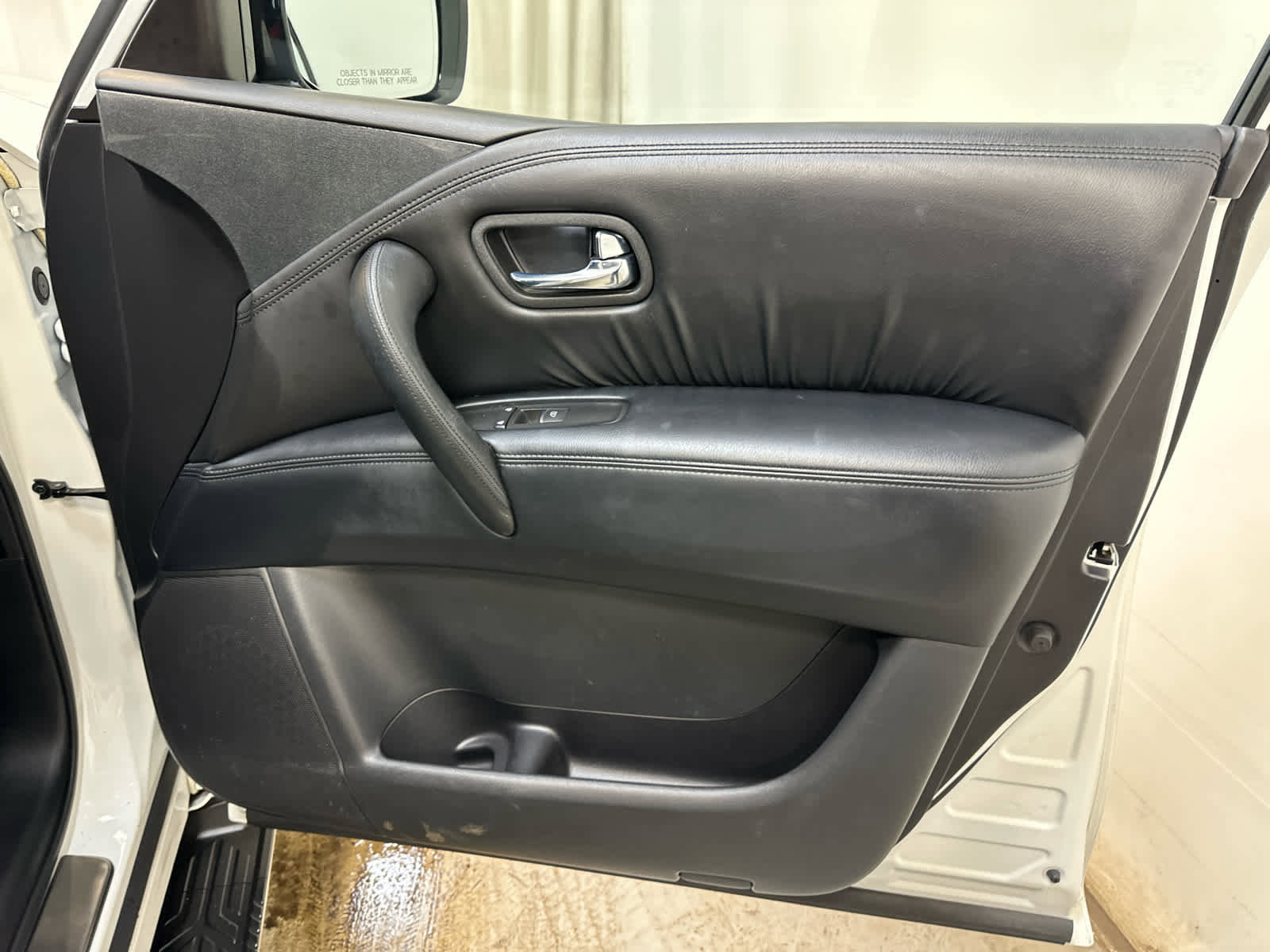 Certified 2024 Nissan Armada SL w/ Midnight Edition Package image 28