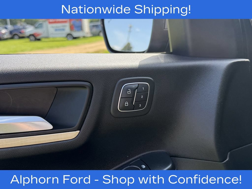 Used 2021 Ford Escape Titanium w/ Titanium Elite Package AWD/4WD image 9