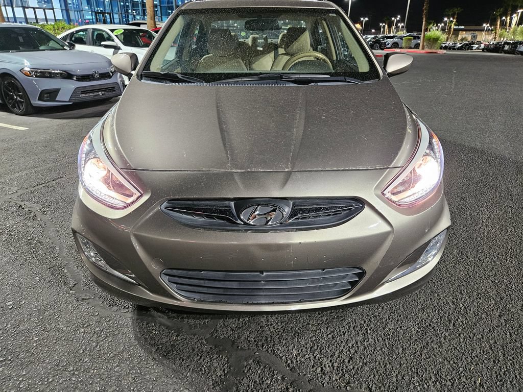Used 2014 Hyundai Accent GLS w/ Option Group 2 FWD video 2