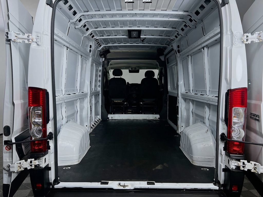 Used 2024 RAM ProMaster 2500 w/ Convenience Group FWD image 23