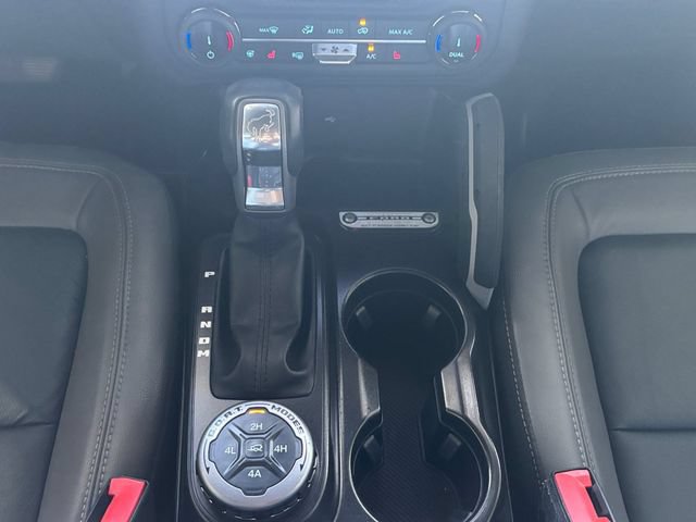 Used 2022 Ford Bronco Outer Banks w/ Sasquatch Package AWD/4WD image 6