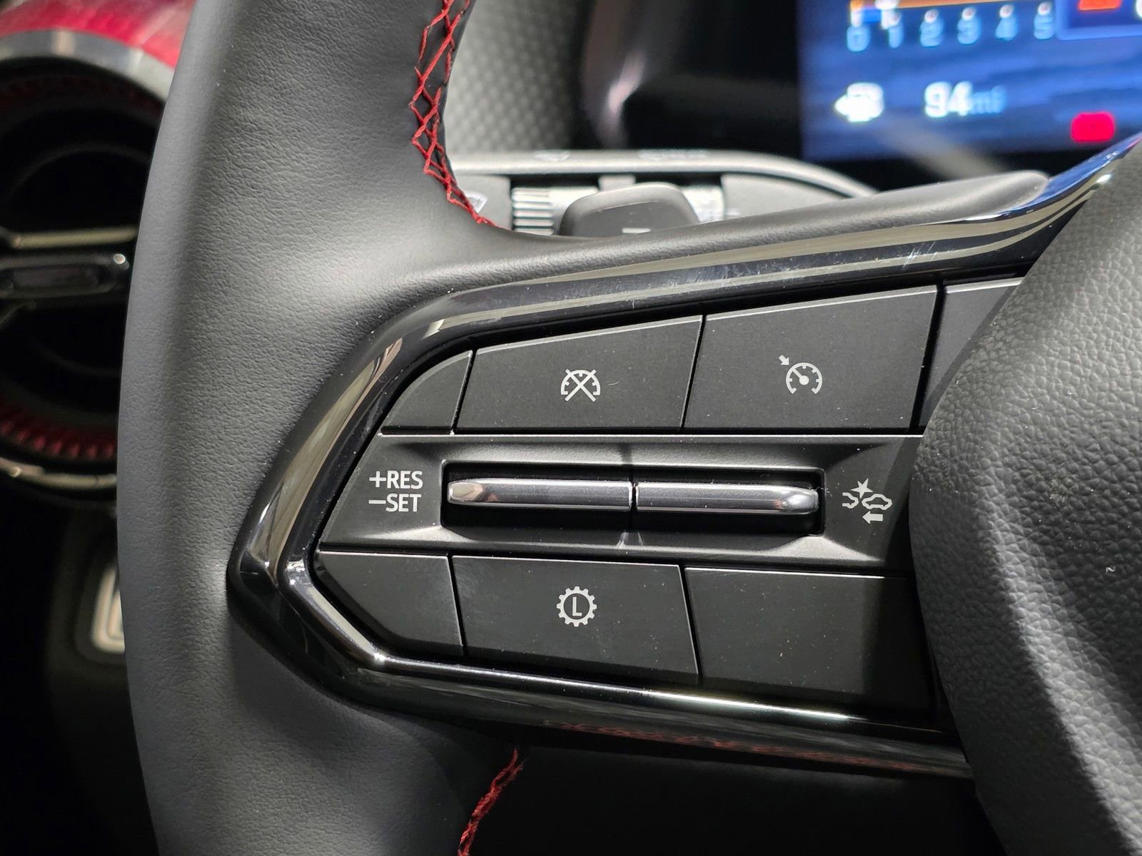 New 2026 Chevrolet Equinox RS image 32