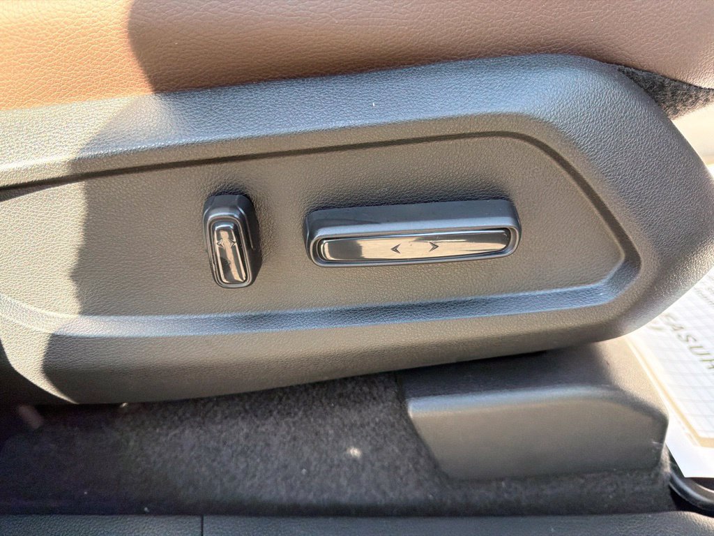 Used 2025 Honda Pilot Elite image 15