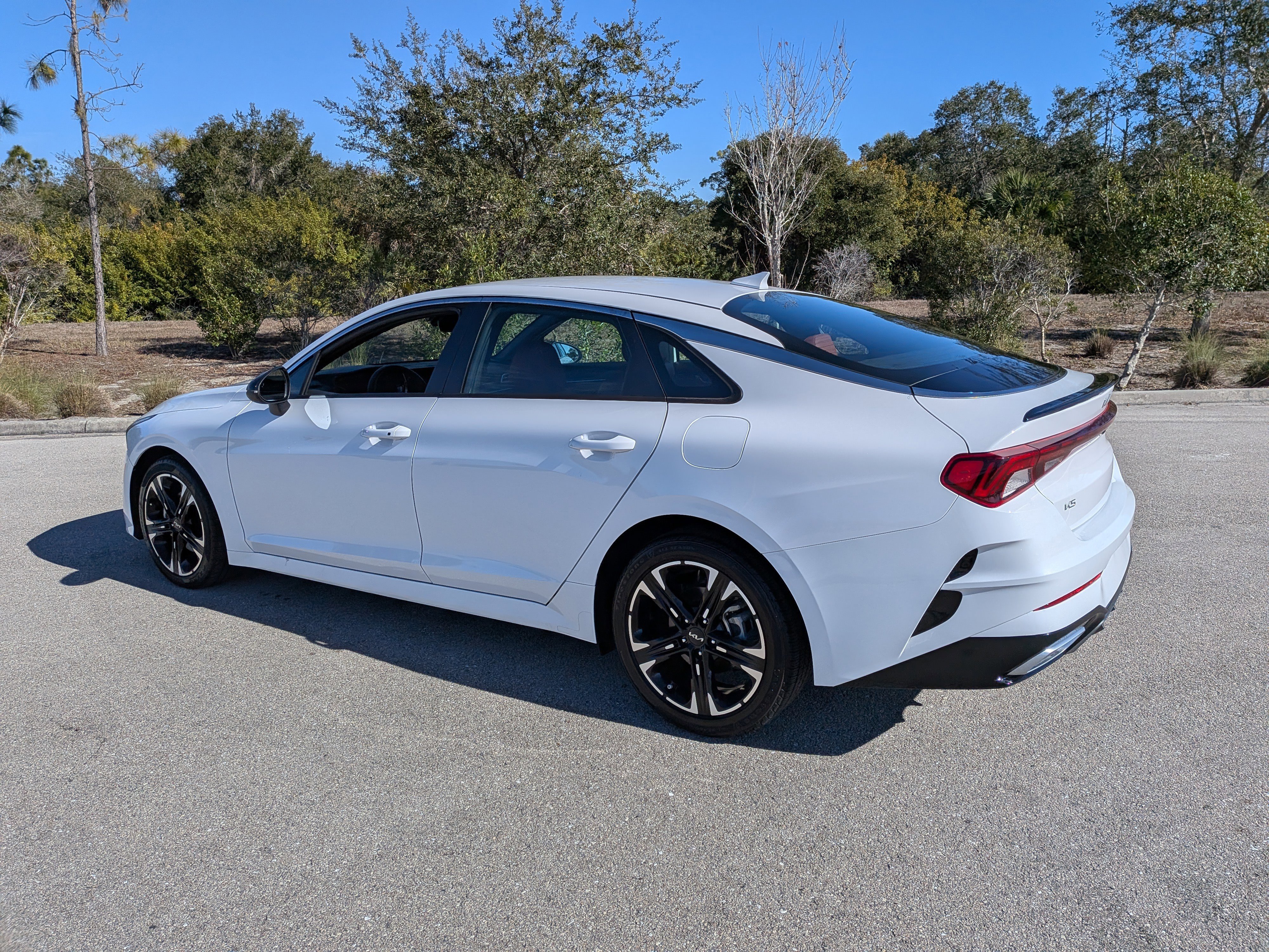 Used 2023 Kia K5 GT-Line w/ GT-Line Premium Package image 7