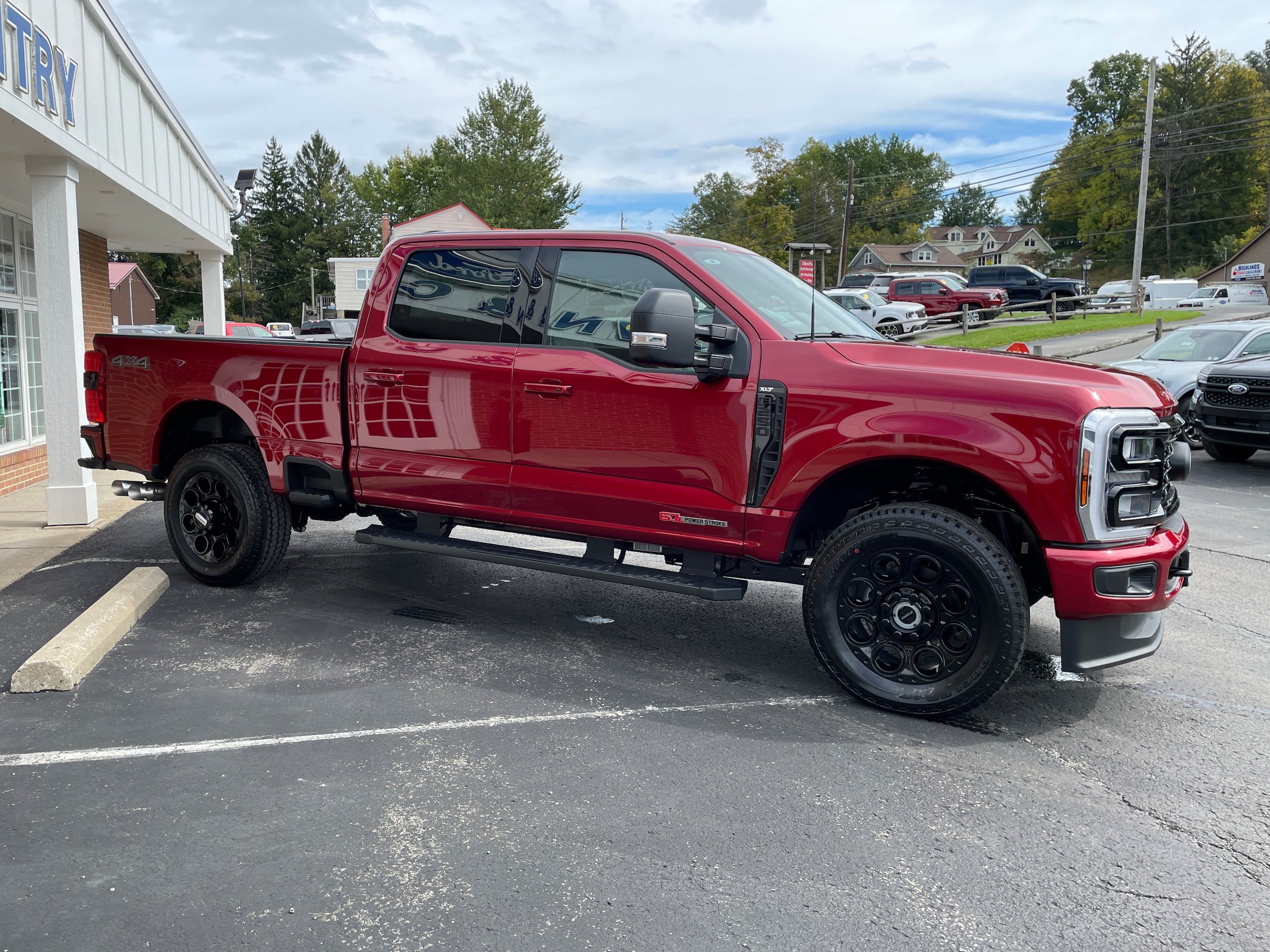 New 2027 Ford F250 XLT w/ XLT Premium Package AWD/4WD image 13