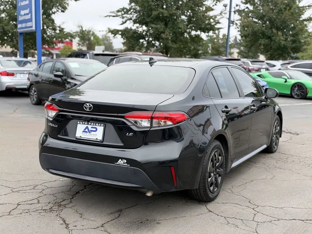 Used 2021 Toyota Corolla LE FWD image 6