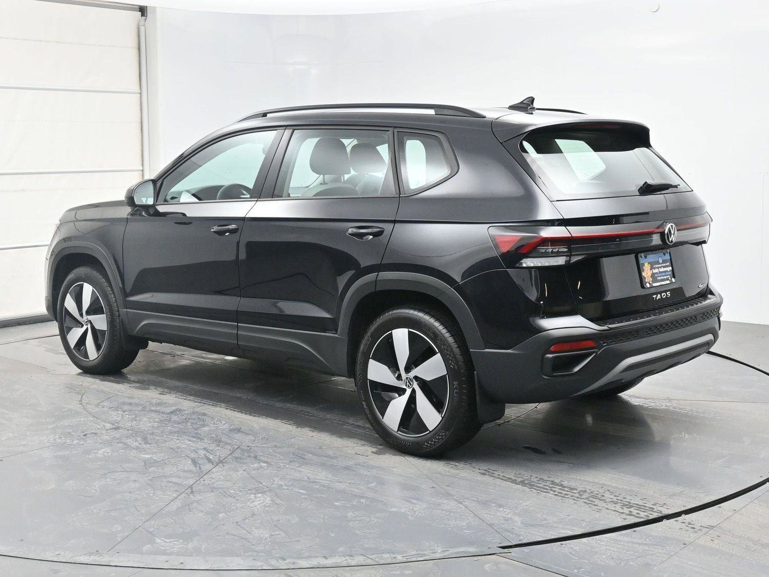 Certified 2025 Volkswagen Taos S w/ Taos Adventure Package (SXB) AWD/4WD image 22
