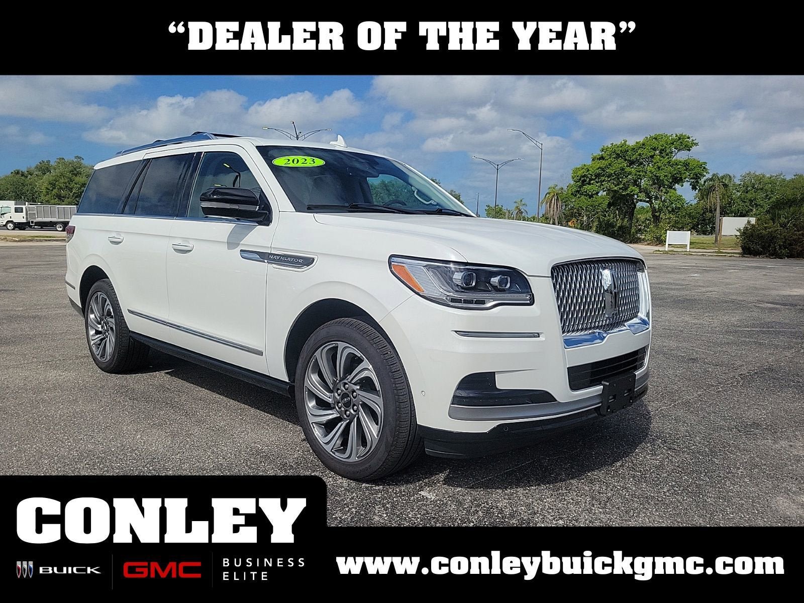 Used 2023 Lincoln Navigator Reserve image 1