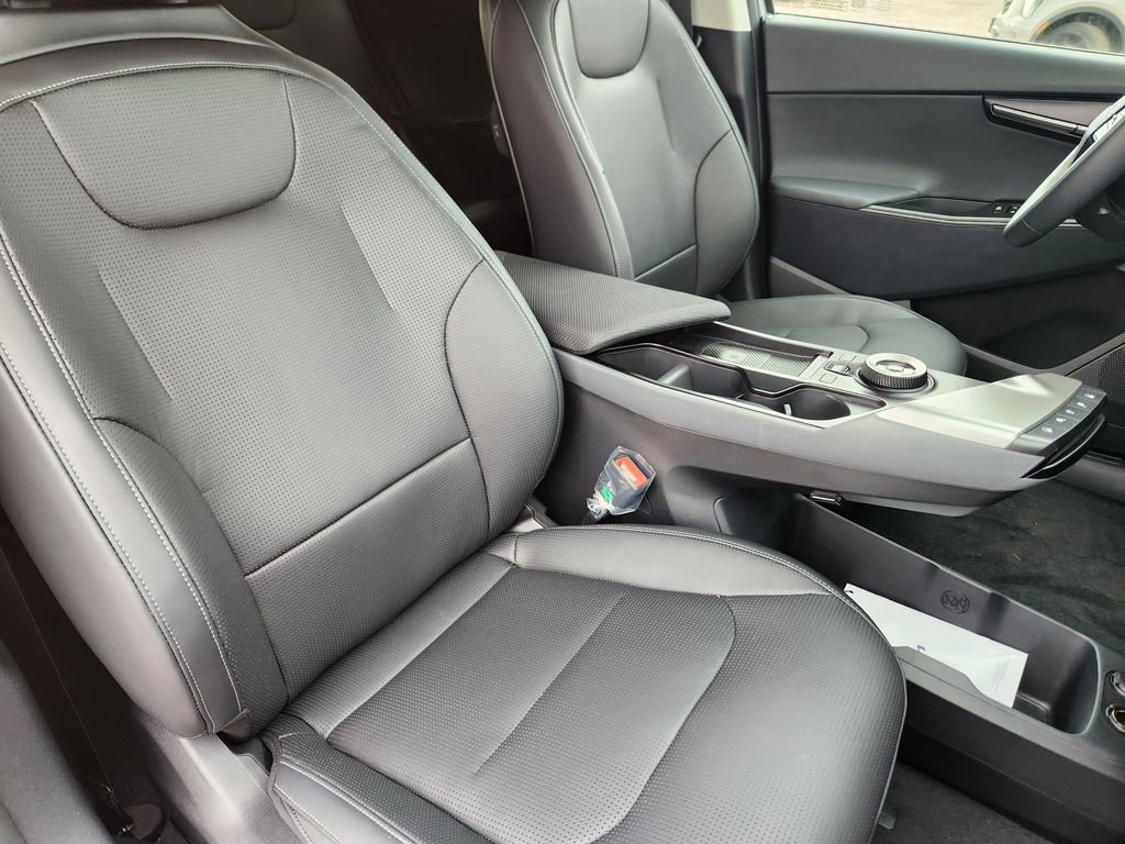 New 2025 Kia EV6 Wind image 14