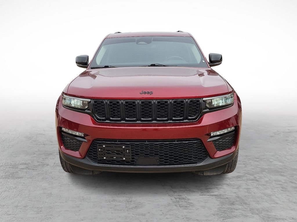 Used 2023 Jeep Grand Cherokee Limited w/ Black Appearance Package AWD/4WD image 3