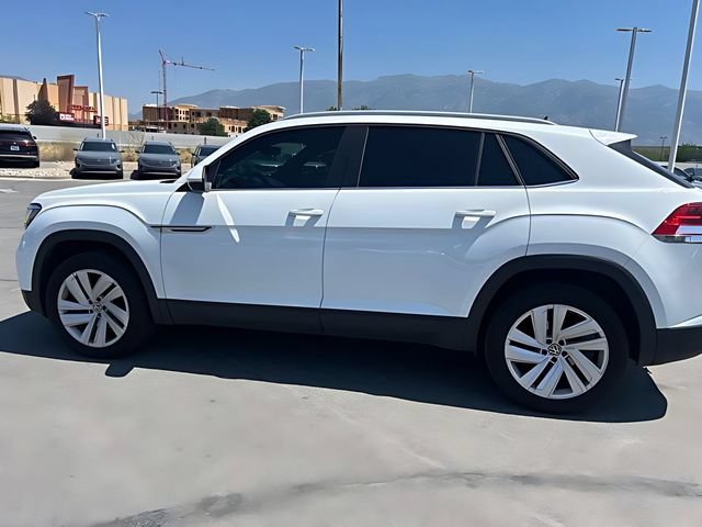 Used 2020 Volkswagen Atlas Cross Sport SE w/ Towing Package AWD/4WD image 6