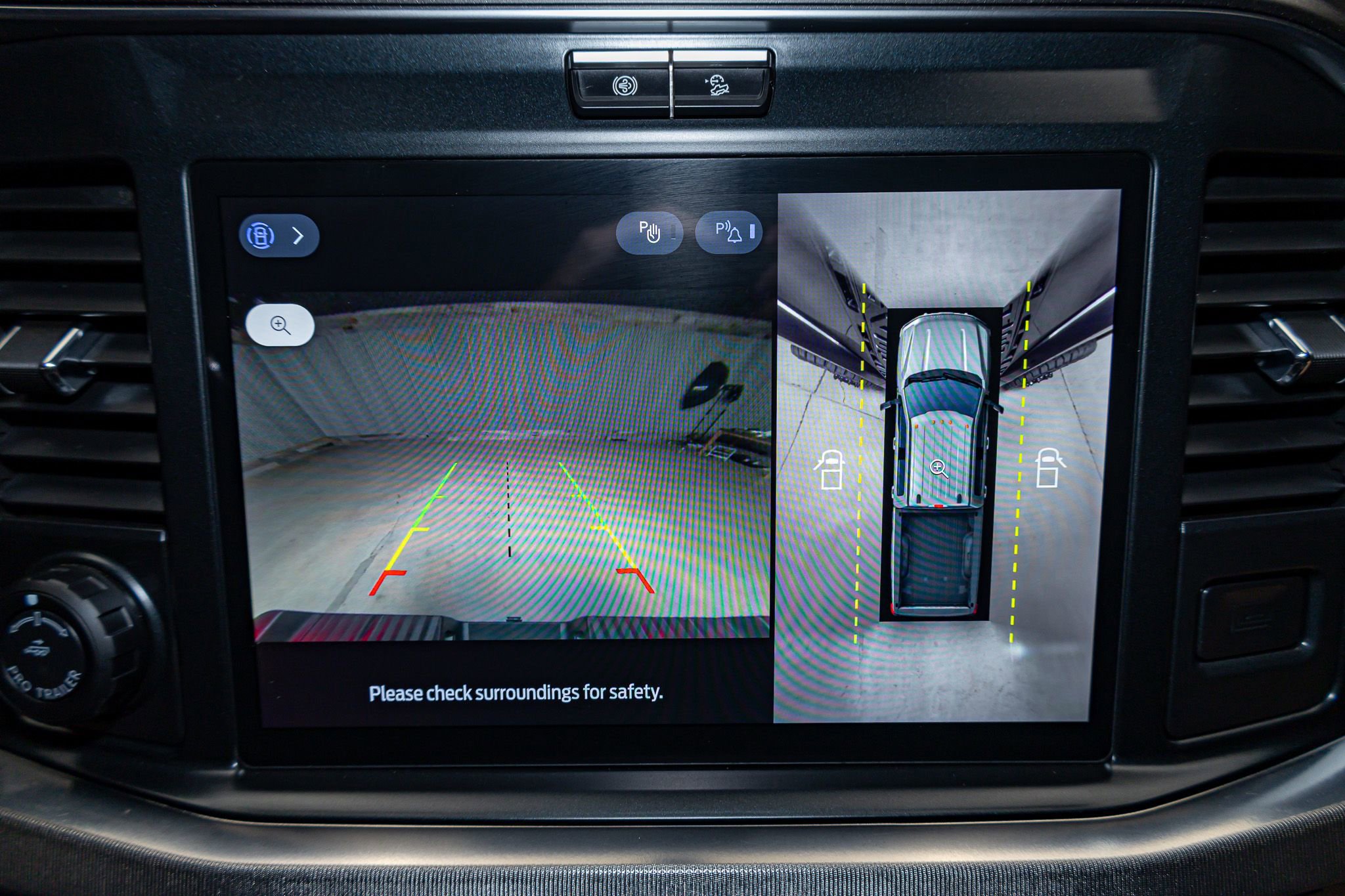 Used 2025 Ford F450 Platinum w/ FX4 Off-Road Package image 22