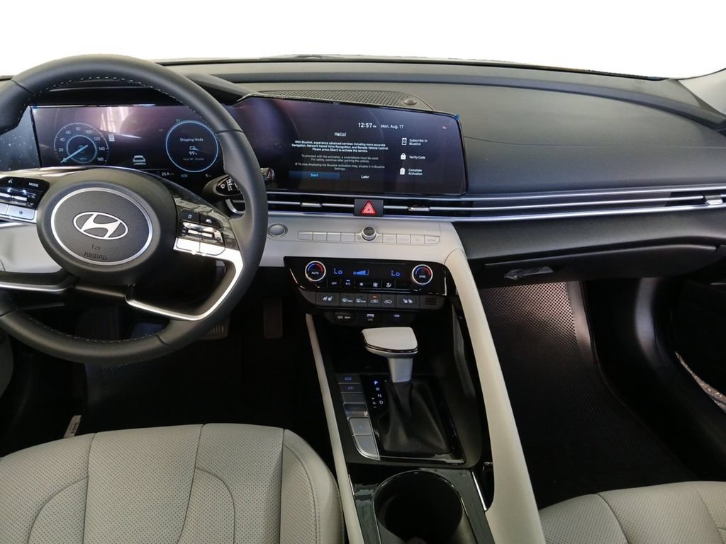 New 2026 Hyundai Elantra Limited FWD image 10