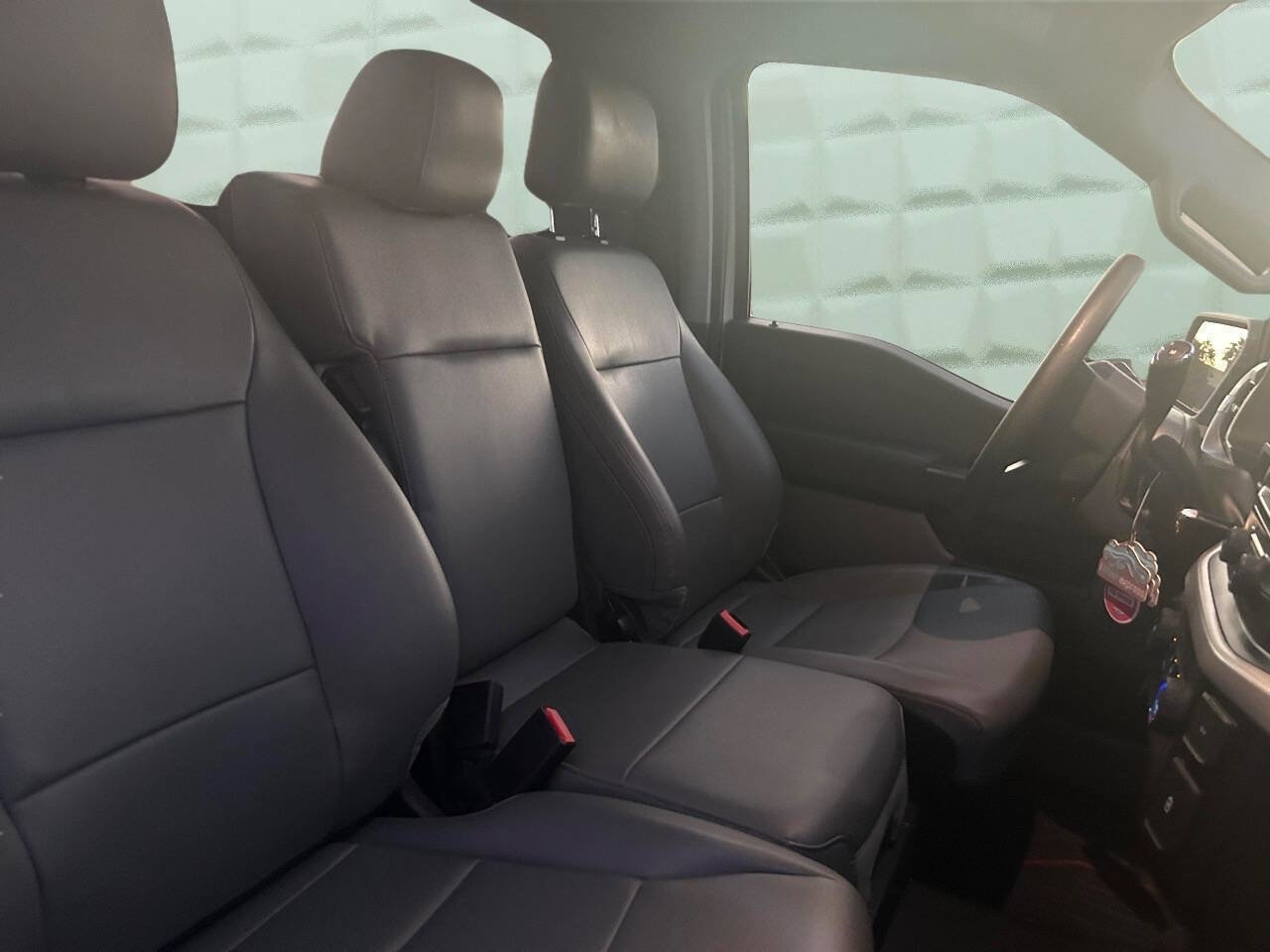 Used 2023 Ford F150 XL image 18