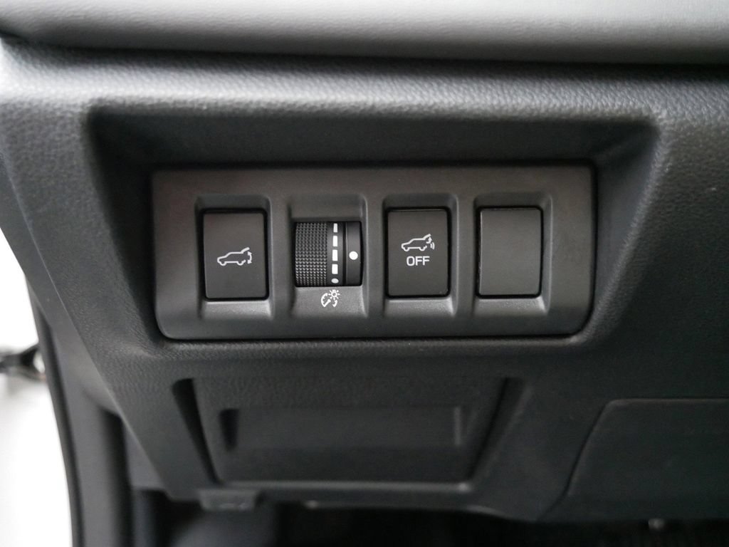 Used 2023 Subaru Outback Limited AWD/4WD image 18