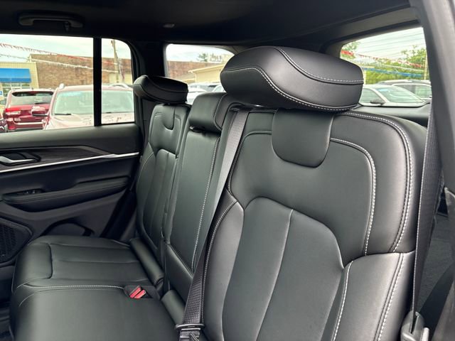 New 2026 Jeep Grand Cherokee Limited AWD/4WD image 24