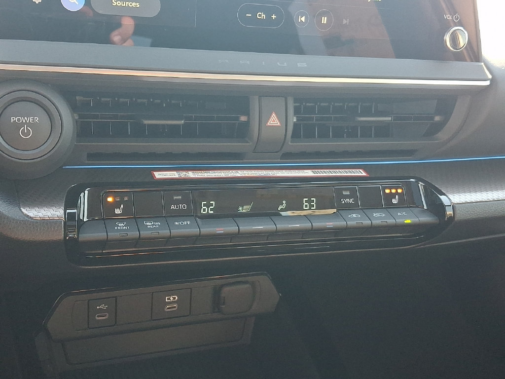 New 2027 Toyota Prius XLE AWD/4WD image 14