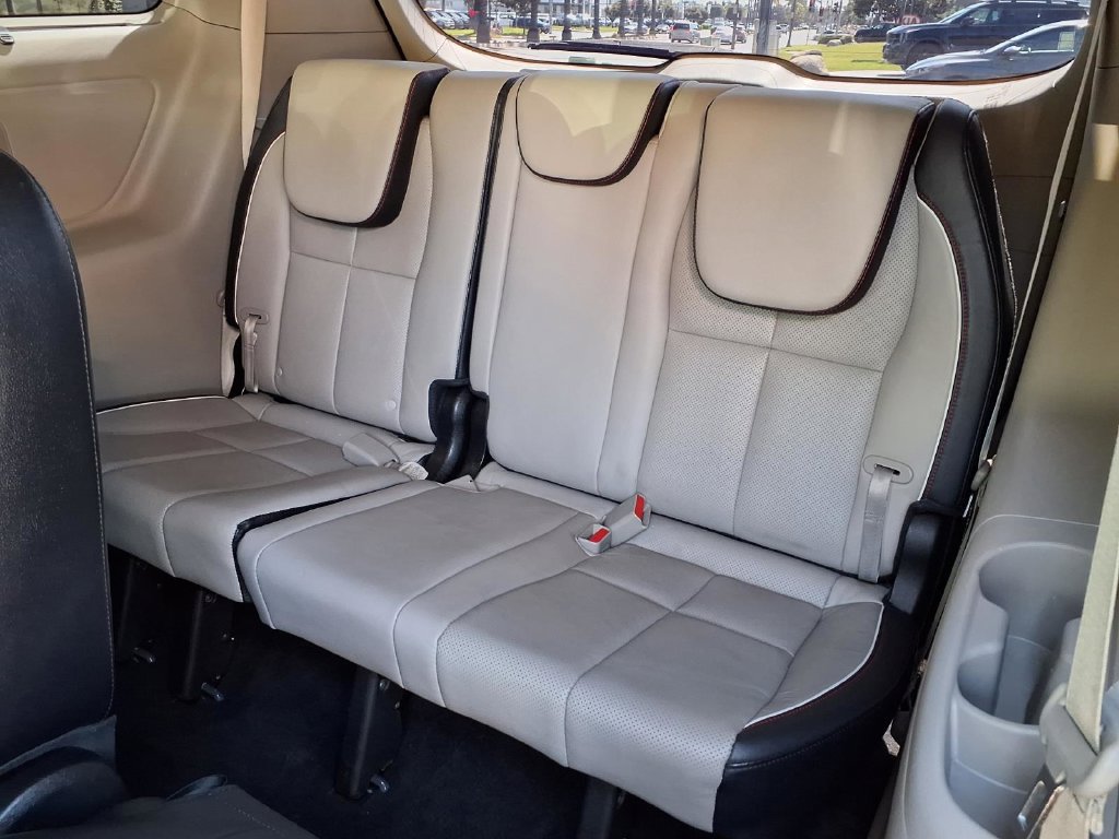 Used 2019 Kia Sedona EX FWD image 11