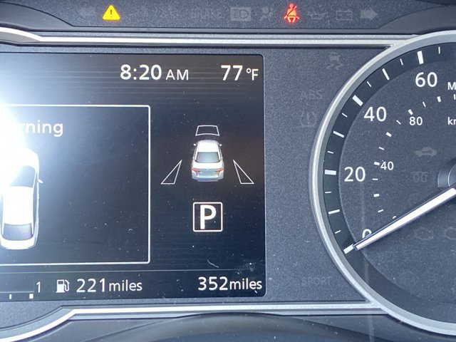 Used 2025 Nissan Versa SV w/ Trunk Package FWD image 22