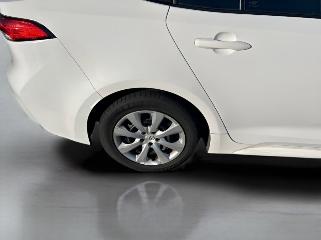 Used 2020 Toyota Corolla LE image 27