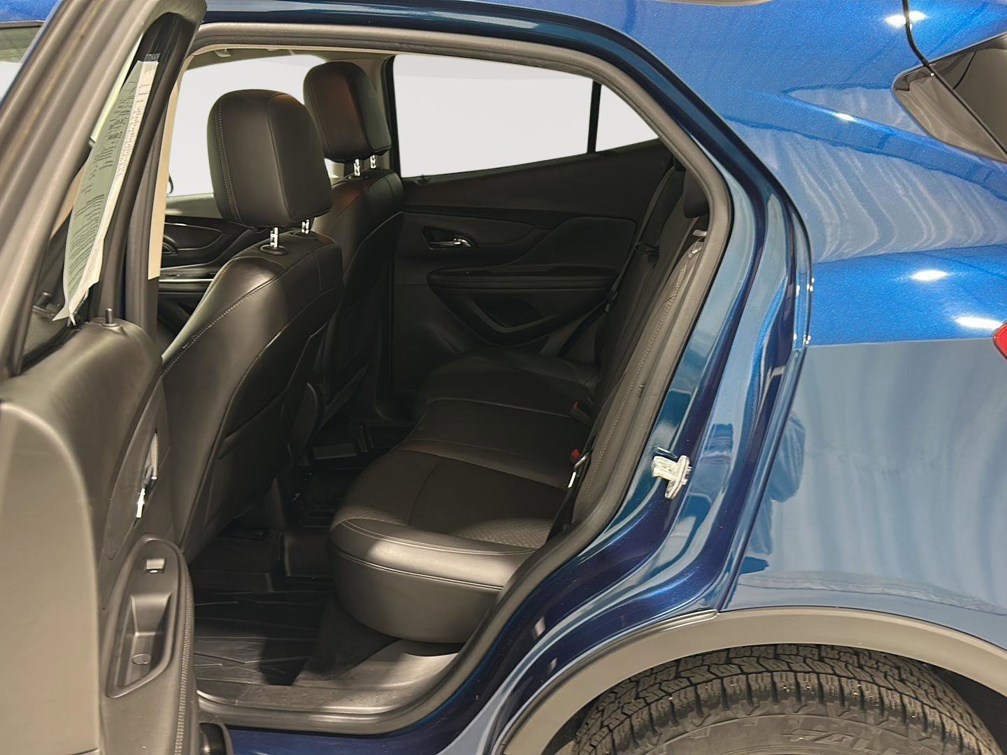 Used 2020 Buick Encore Preferred w/ Safety Package image 23