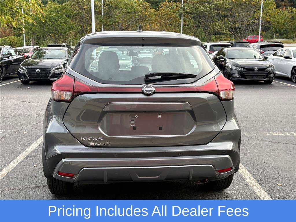 Used 2024 Nissan Kicks S FWD image 7