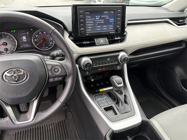 Used 2022 Toyota RAV4 XLE Premium image 28