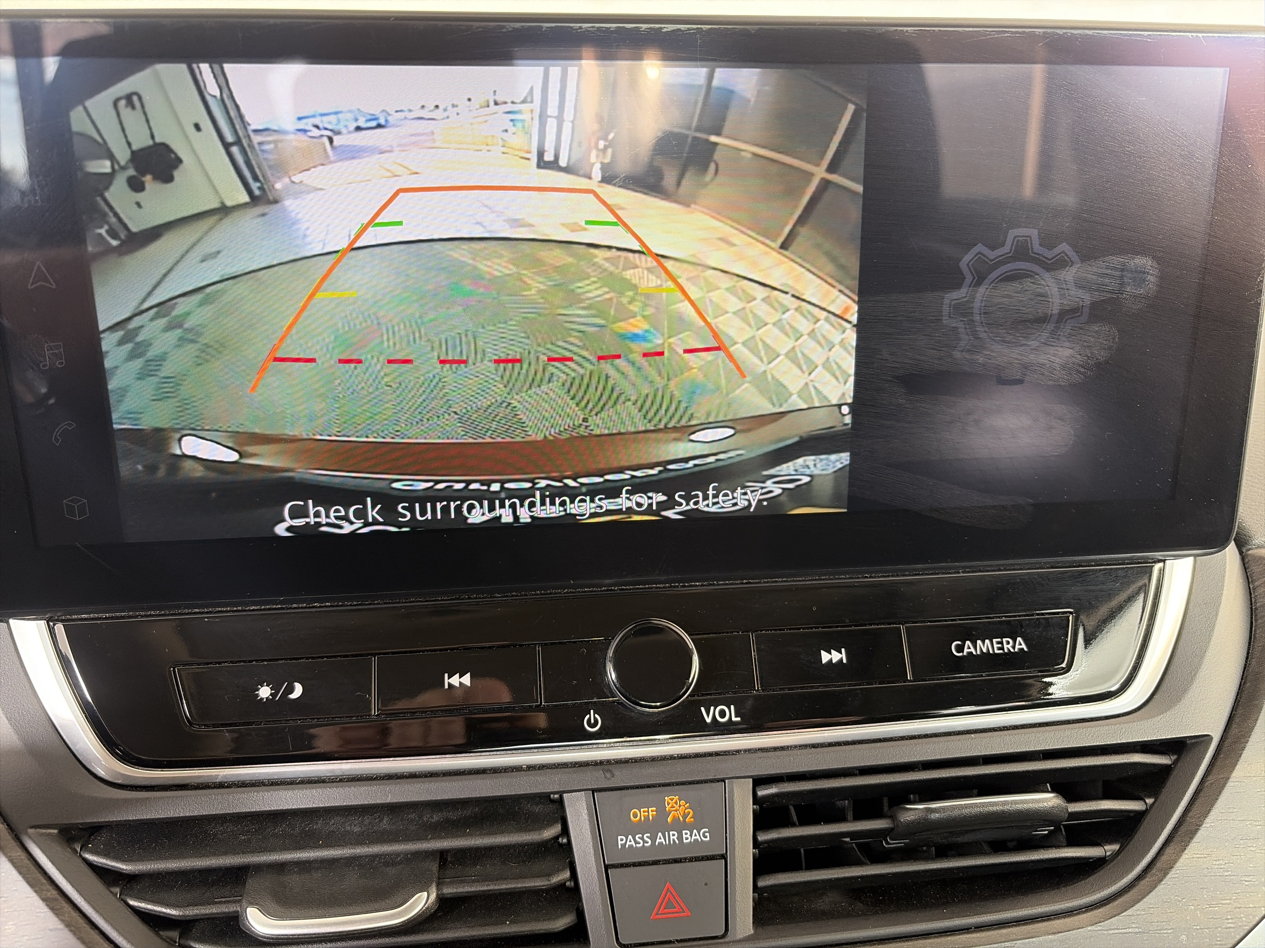 Used 2024 Nissan Altima 2.5 SV w/ SV Premium Package FWD image 25