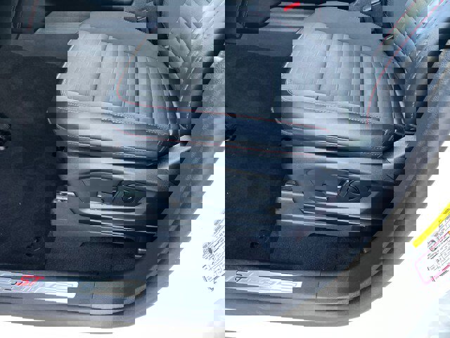 Certified 2025 Ford Explorer ST-Line w/ ST-Line Street Pack image 8